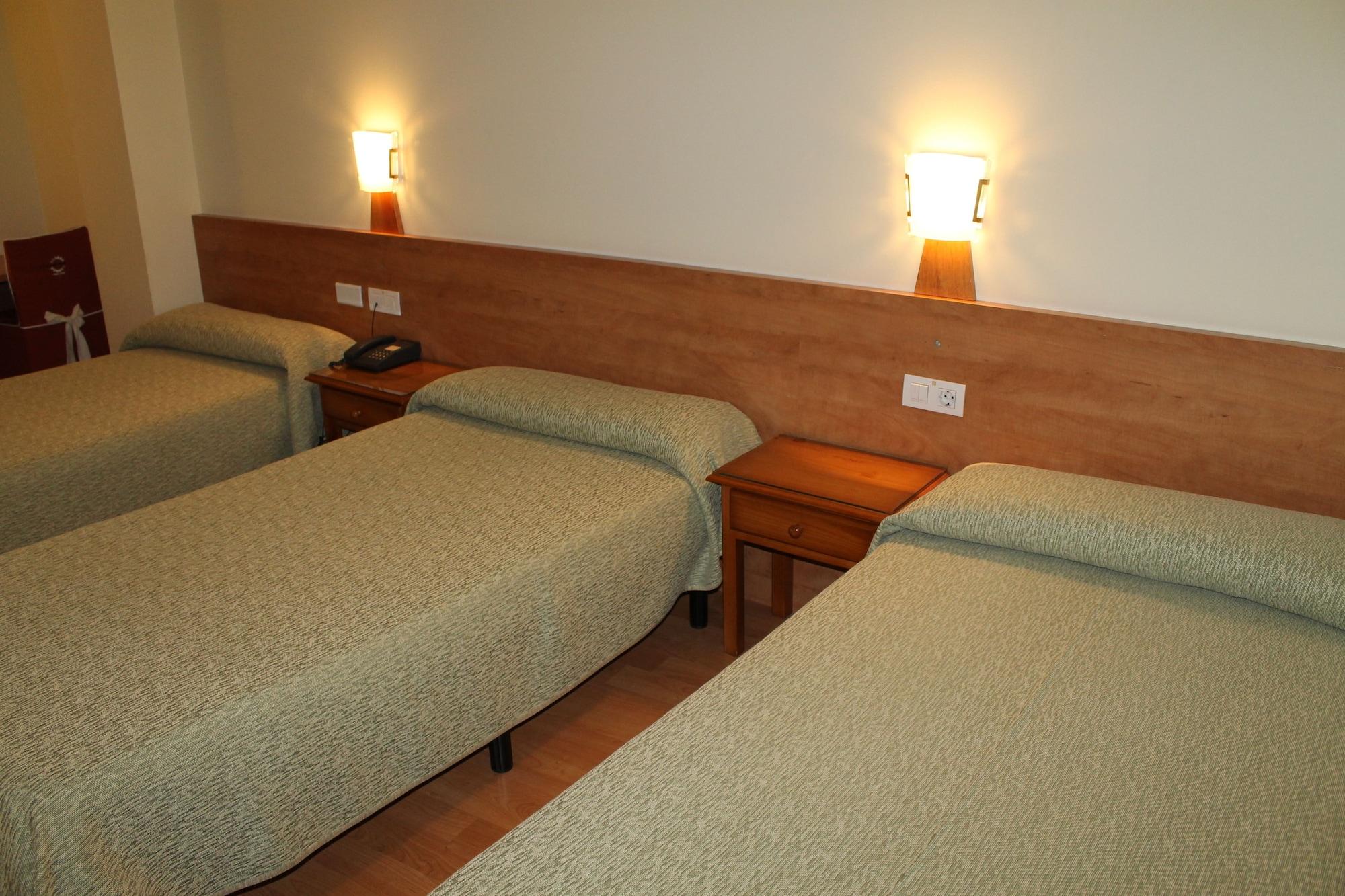 Hotel Flora Parc 3*