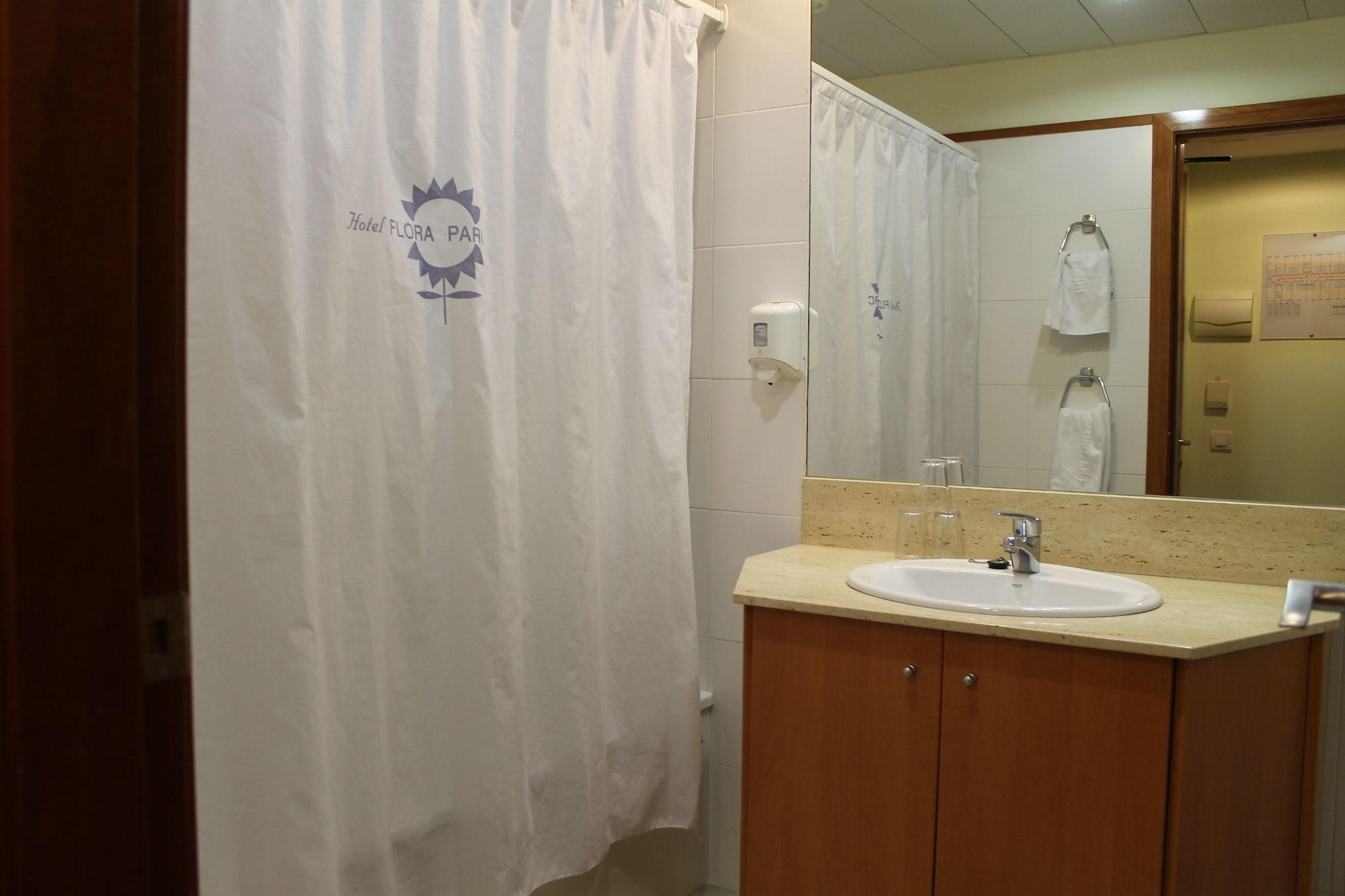 Flora Parc Hotel 3*
