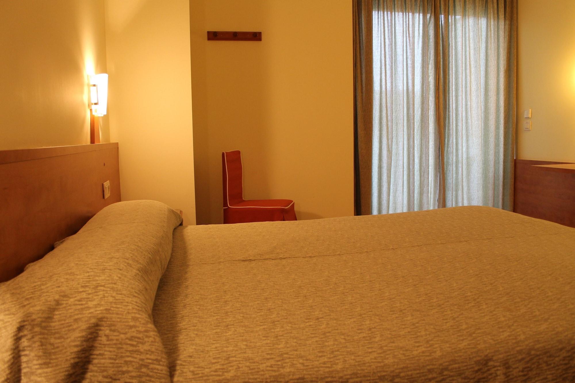 Flora Parc Hotel 3*