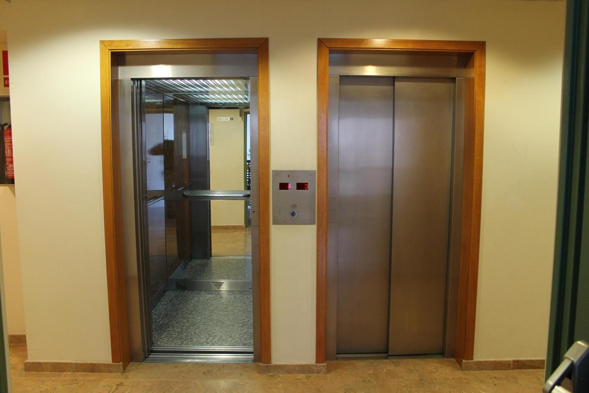 Hotel Flora Parc 3*